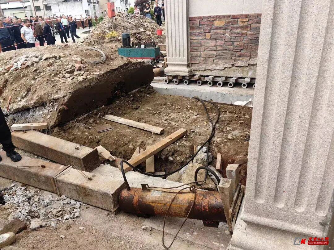 龙岩kk网>论坛导航>>≡单位政务≡>>适中镇>>违占"零容忍",打好"攻坚