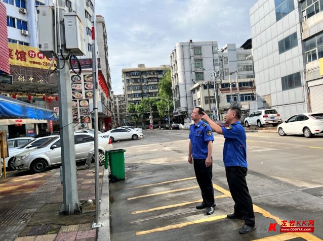 区城市管理局:规范停车管理  助力交通顺畅